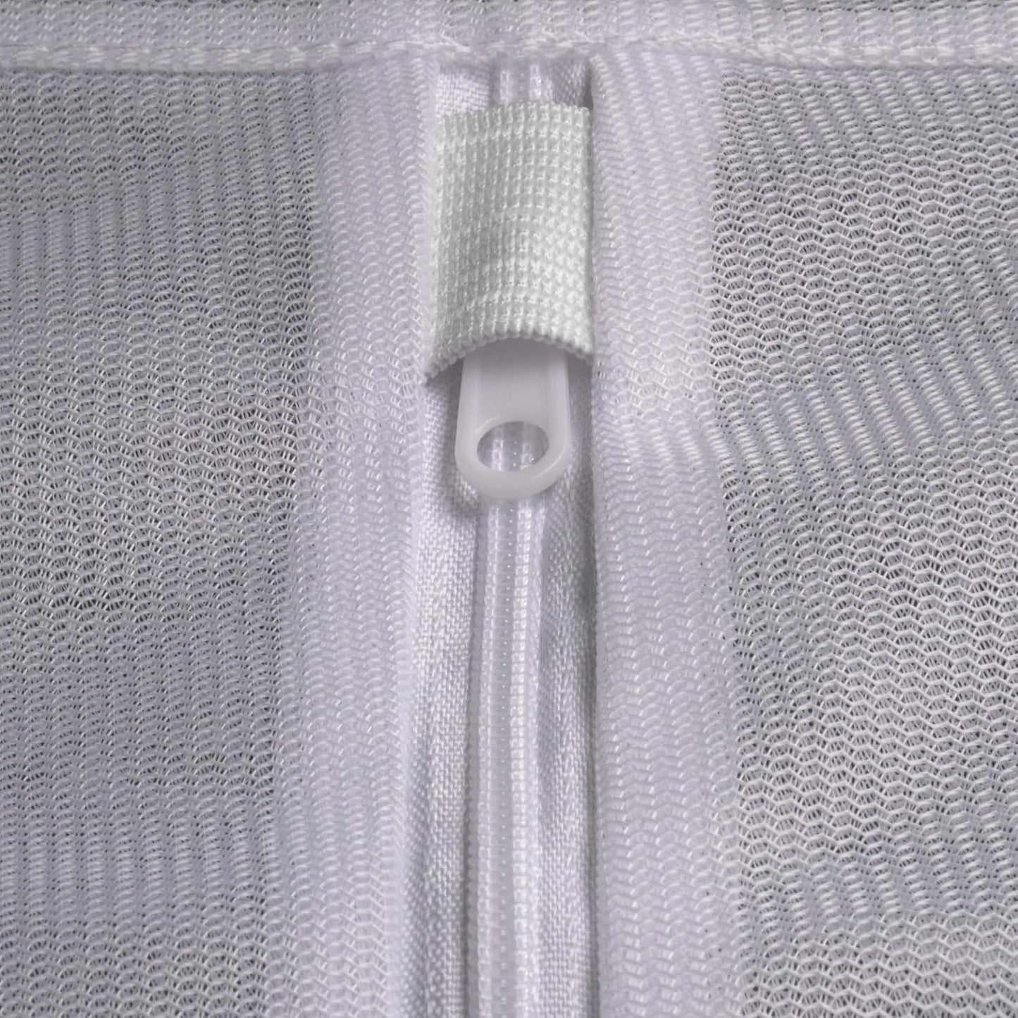 Bra laundry bags for washing machine, 1pc, Holds 4 D-F cups sizes, Cleans, Drys, Storage and Dust-proof 4-in-1, Cleans Better Than a Single Laundry Bag