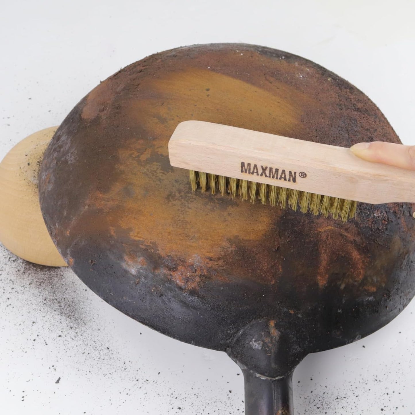 MAXMAN Brass Brush, Heavy Duty Brass Wire Brush Set 2Pcs, Metal Brush, Wire Brushes for Cleaning Rust with 10" Curved Beechwood Handle