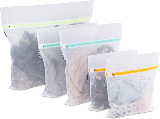 Mesh Laundry Bag for Delicates, Wash Bag for Underwear and Lingerie, Makeup Organizer Bag (1 Large, 2 Medium, 2 Small)