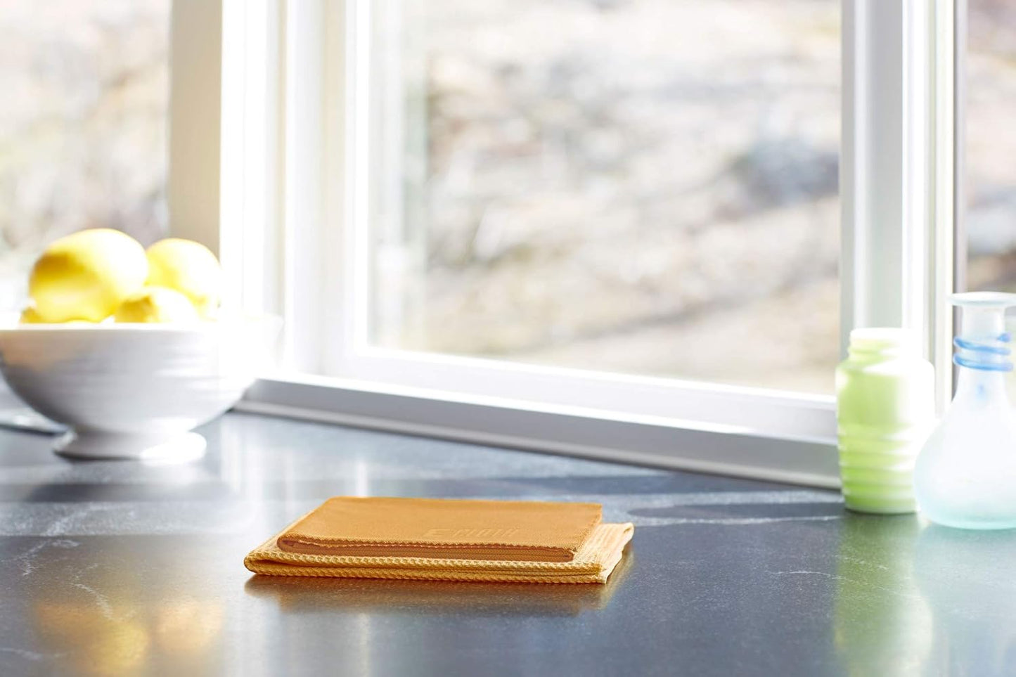 E-Cloth Microfiber Window Cleaning Cloth Kit - Glass Cleaning Cloth for Windows, Mirrors, Cars, Lenses, Eyeglasses, & More, Streak Free Clean, Machine Washable Reusable Towel - Tangerine Orange