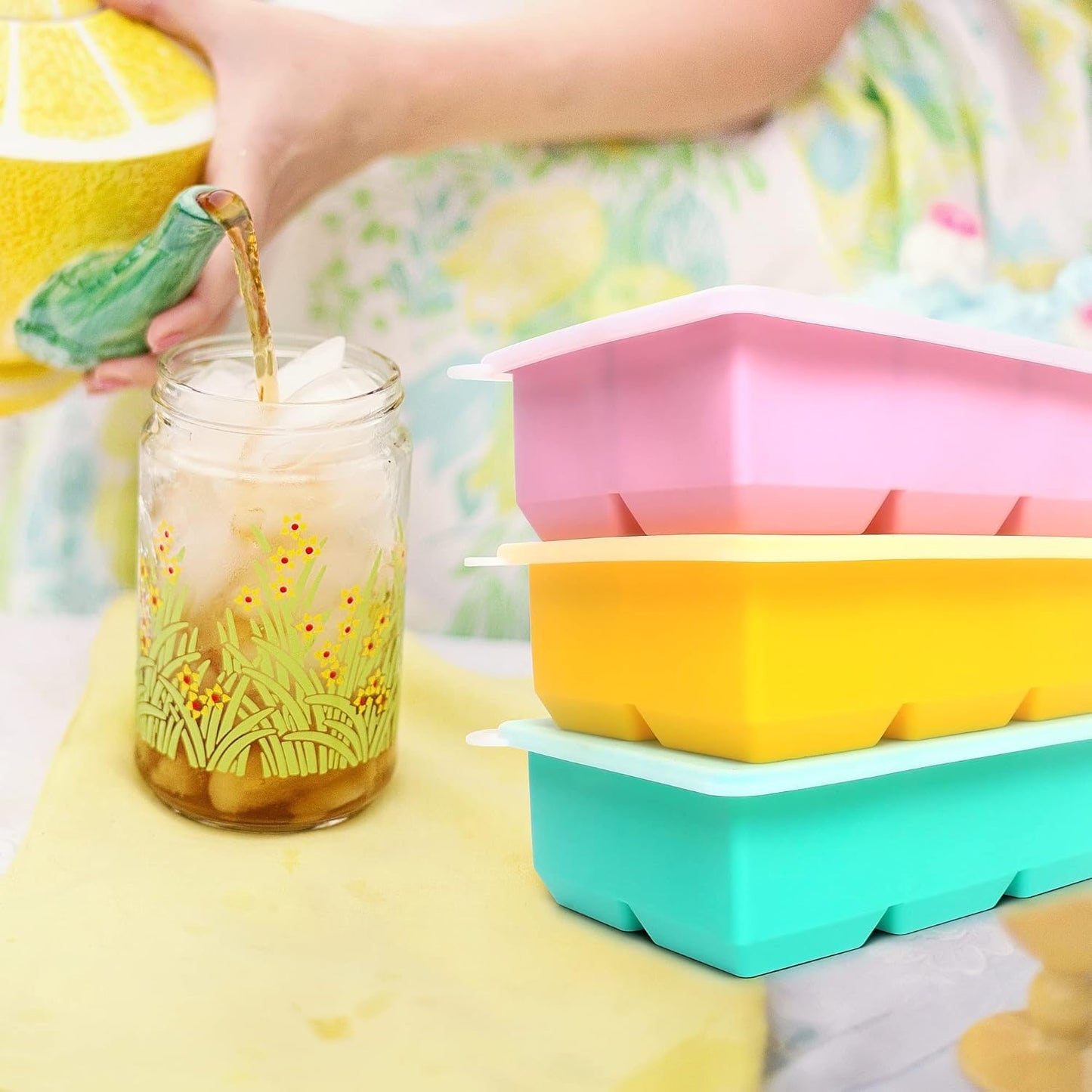 Silicone Ice Cube Trays 3 Pack - Large Size Silicone Ice Cube Molds with Leak Proof Removable Lid Square Ice Cube Tray And BPA Free for Cocktail,Whiskey, Stackable Flexible Ice