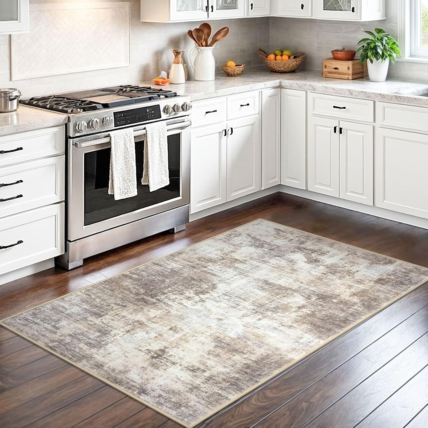 IOHOUZE Abstract Area Rug 3x5 Ft Washable Rugs for Entryway Indoor, Non Slip Kitchen Rug Printed Faux Wool Throw Rugs, Indoor Door Mat for Door Entrance Foyer Living Room, Beige Brown