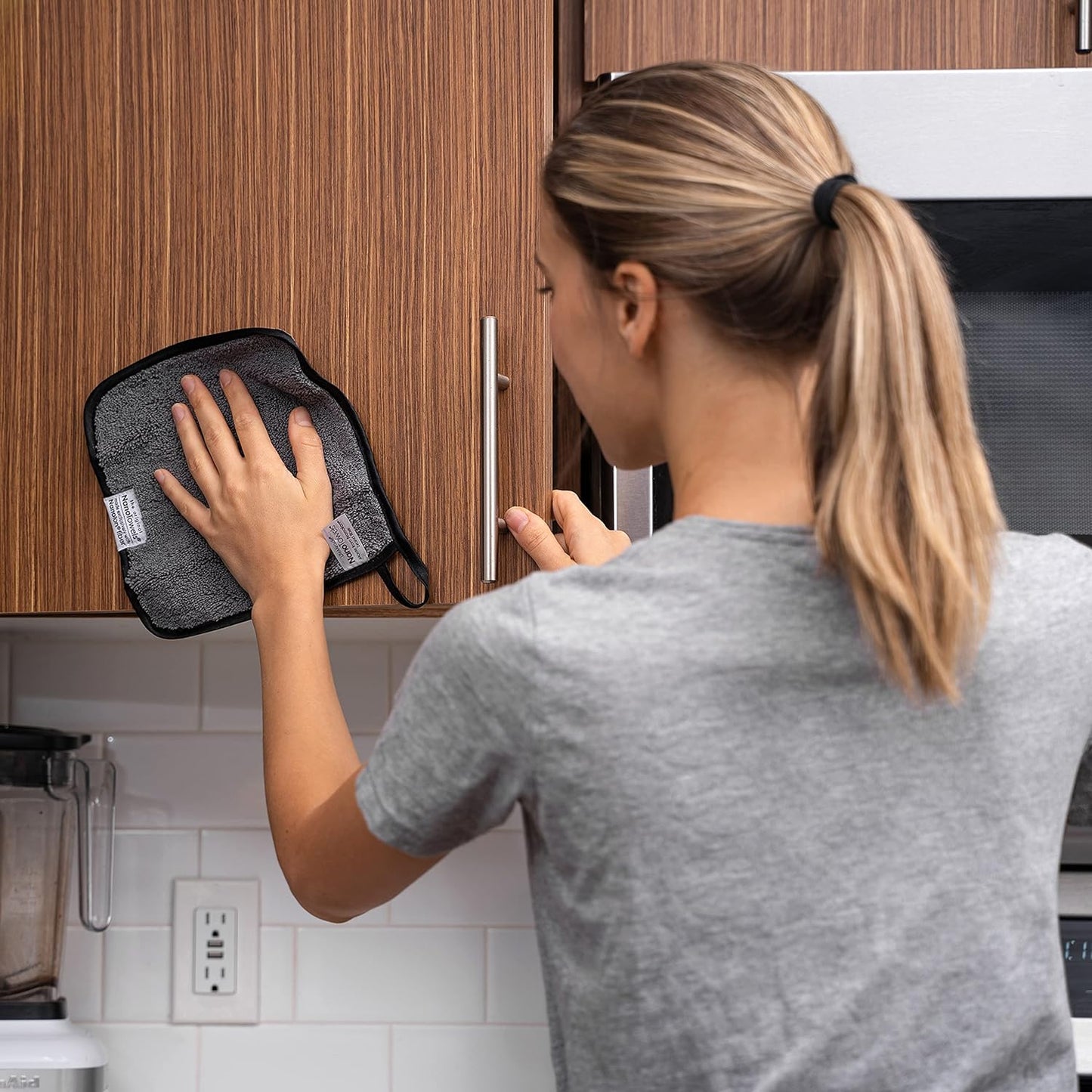 Life Miracle Nano Towels Minis - Amazing Eco Fabric That Cleans Virtually Any Surface with Only Water. Travel Size. No More Paper Towels Or Toxic Chemicals. 4-Pack (8x8, Grey)