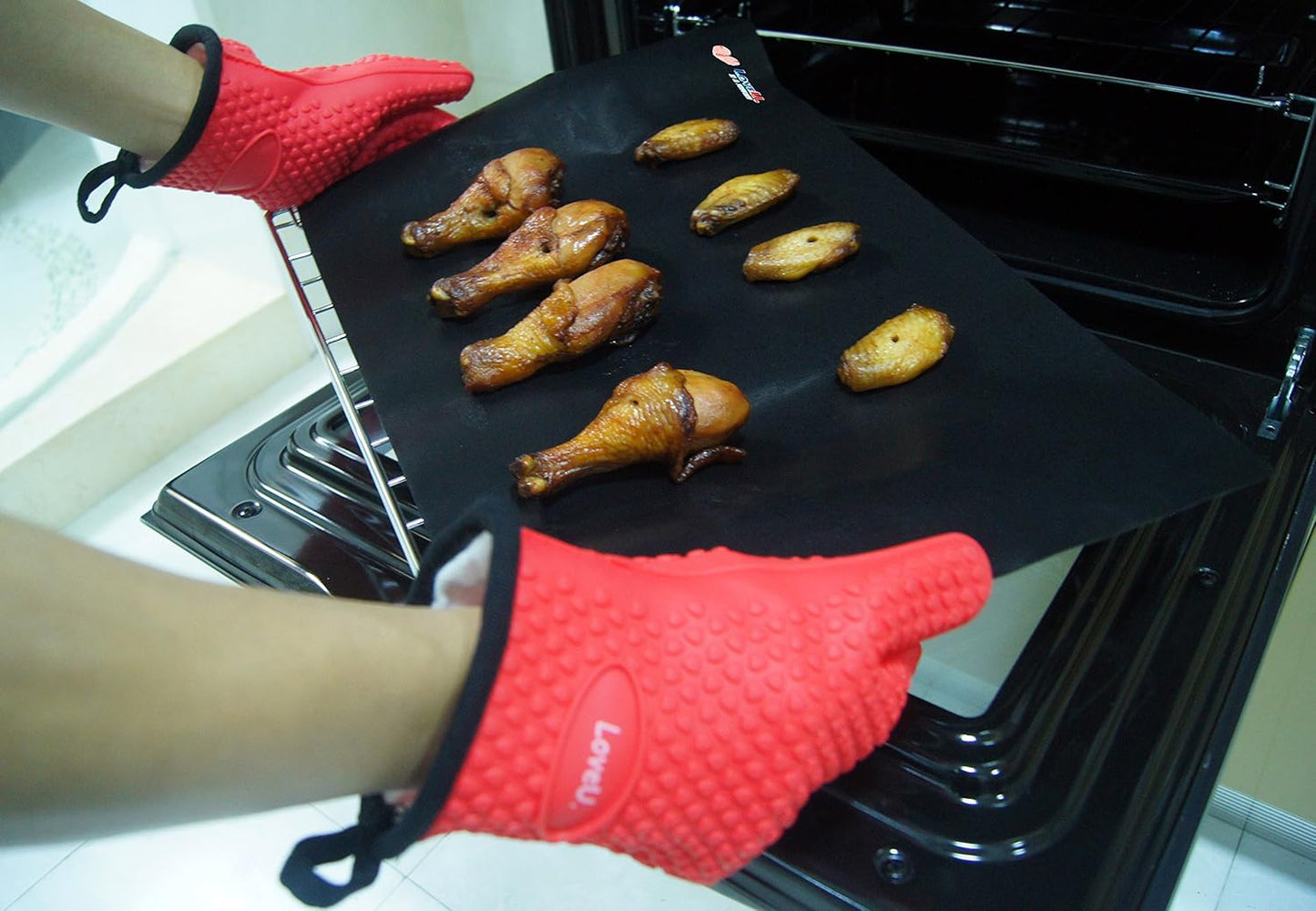 Kitchen Oven Gloves - Dual-Layer Heat Resistant Grilling Gloves, Silicone Oven Mitts with 5 Fingers, Waterproof Non-Slip Pot Holder for Barbecue, Cooking, Baking (XL-XXXL, Red)